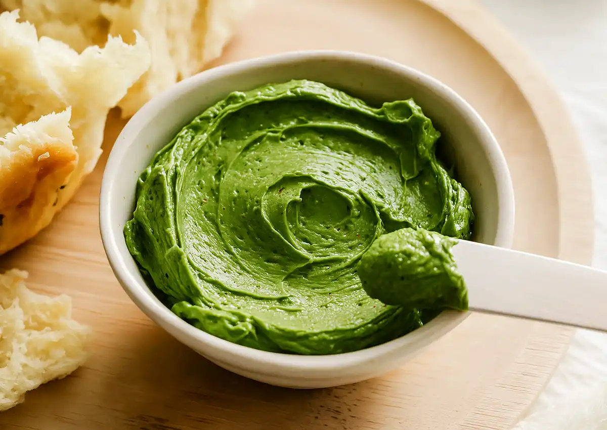 Matcha Butter combines the smoothness of butter with the vibrant taste of matcha green tea, ideal for toast, pastries, and creative cooking.