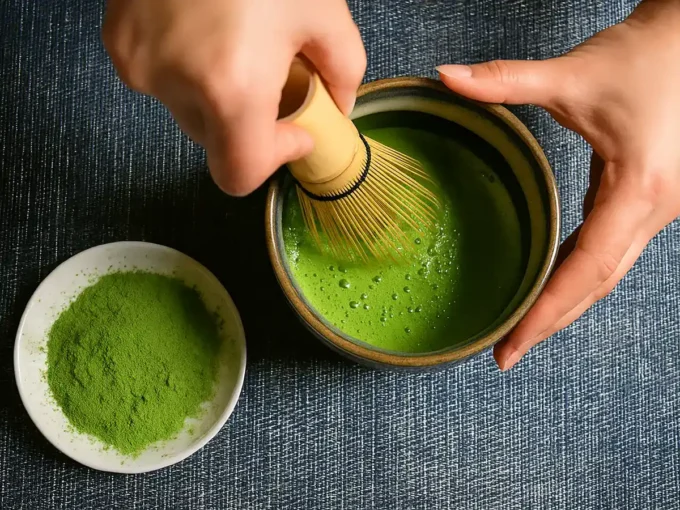 Health benefits of Matcha 101 highlighted with vibrant green tea powder